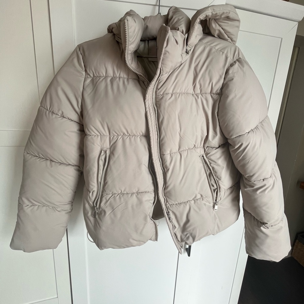 Stylish Beige Puffer Jacket